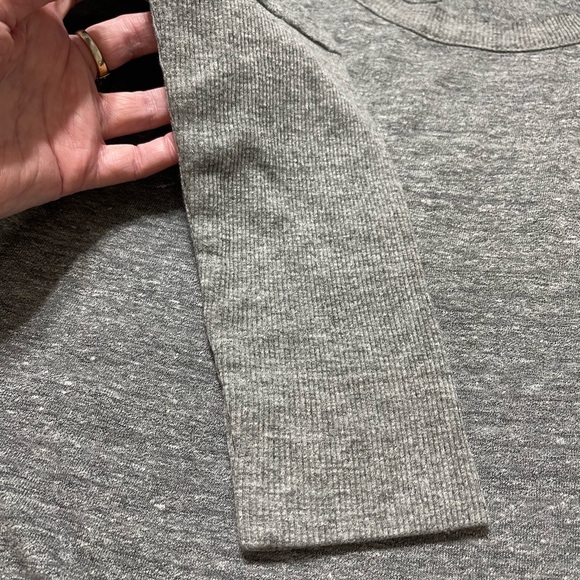 Chaser Heather Gray Tee - Picture 8 of 8